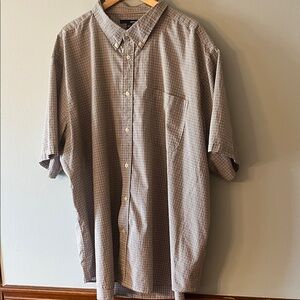 Basic Editions Beige and Brown Plaid Short-Sleeve Button-Down Shirt